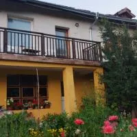 Стаи за гости Шейтанови,位于Trŭn的酒店