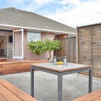 Brockworth Place - Christchurch Holiday Homes，位于基督城里卡顿的酒店