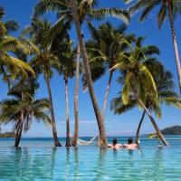 Tropica Island Resort-Adults Only，位于马洛洛的酒店