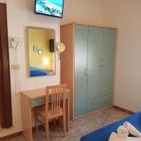 Hotel Villa Ersilia Rimini B&B，位于里米尼里瓦贝拉的酒店