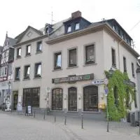 "雅典"餐厅酒店，位于Münstermaifeld的酒店