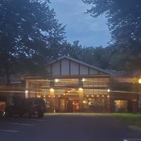 Pocono mountain hotel and spa，位于Gouldsboro的酒店