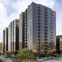 Ramada Hotel & Suites by Wyndham Ajman，位于阿吉曼的酒店