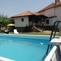 Събевата къща，位于Sinio Burdo的酒店