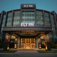 FLY INN BAKU，位于巴库盖达尔·阿利耶夫国际机场 - GYD附近的酒店