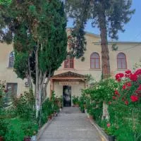 Hotel Kakhaberi，位于Tʼetʼri Tsqaro的酒店