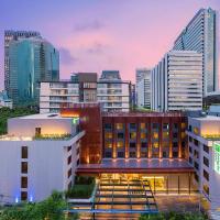 曼谷沙通智选假日酒店，位于曼谷是隆的酒店