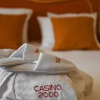 Casino 2000 - Adult Guests Only，位于蒙多夫莱班的酒店