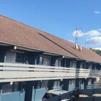 东米路斯 - 鲁特巴赫基里亚德酒店，位于吕泰巴克的酒店