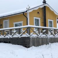 Vakantiewoning aan het water，位于拉达Hagfors Airport - HFS附近的酒店