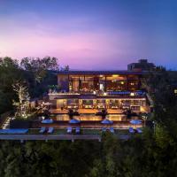 V Villas Phuket, MGallery，位于攀瓦海滩的酒店