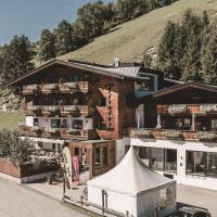 Hotel & Appartements Tiroler Buam，位于萨尔巴赫Vorderglemm的酒店