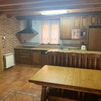 Casa Rural Los Tasajos，位于La Horcajada的酒店