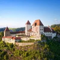 Schloss Burgdorf Youth Hostel,位于布格多夫的酒店