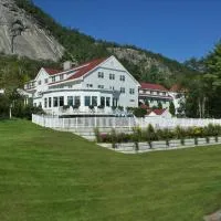 怀特山度假酒店，位于北康威的酒店