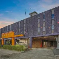 瓦南布尔中央庭院汽车旅馆，位于沃纳姆堡的酒店