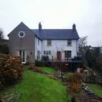 Rooms by the River at Glan Aber，位于Cynwyd的酒店