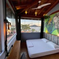 绿色港湾旅舍，位于乌巴图巴Praia do Pereque-Acu的酒店