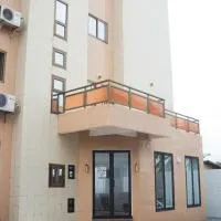 Hôtel Marbella，位于洛美的酒店