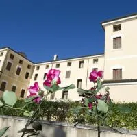 斯卡拉布里尼酒店,位于克里斯帕诺德尔格兰帕的酒店
