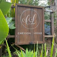 Chesson Lodge，位于Uki的酒店