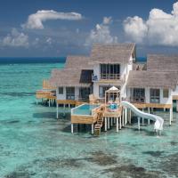Cora Cora Maldives - Premium All-Inclusive Resort，位于鲁阿环礁Ifuru Airport - IFU附近的酒店