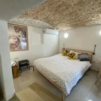 חצר הצ'אנס - בקתות להשראה，位于阿尔莫格的酒店