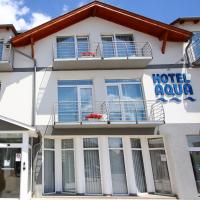 Hotel Aqua，位于科马罗姆的酒店