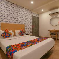 FabHotel Chattarpur Enclave，位于新德里Chattarpur的酒店
