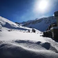 MyHome - Très Beau T3 refait à neuf - Tichot Val Claret，位于蒂涅的酒店