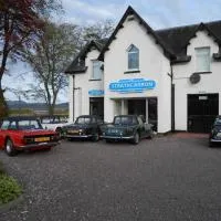 The Strathcarron Hotel，位于斯特拉斯卡隆的酒店