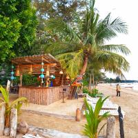 Sabai Beach Resort，位于麦岛的酒店