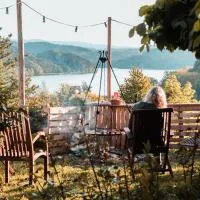 Agroturystyka Nad Jeziorem-Osada Indiańska，位于奇胡夫的酒店