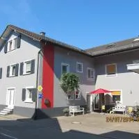 利奇酒店,位于鲁斯特的酒店