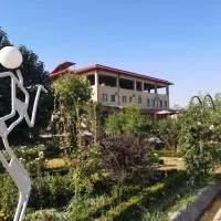 Uzumfermer Hotel & Winery,位于塔什干的酒店