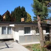 Bungalow Gartenidyll in Berlin，位于柏林卡尔斯多夫的酒店