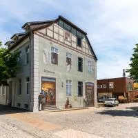 阿姆啤酒坊酒店,位于瓦伦的酒店