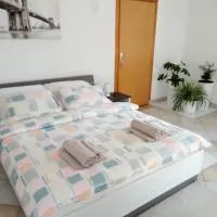Studio apartman KIKA，位于奥托查茨的酒店