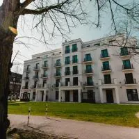 Hotel Am Schloss Aurich - Schlossresidenz，位于奥利希的酒店