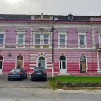 HOTEL MARION，位于Dumbrăveni的酒店