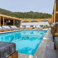 Skiathos Theros, Philian Hotels and Resorts，位于斯基亚索斯镇的酒店