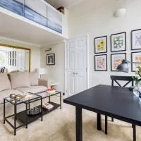 Pass the Keys Cosy studio flat by Thames river in Chelsea