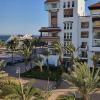 Luxe, soleil et confort vue mer pour famille，位于阿加迪尔玛丽娜的酒店