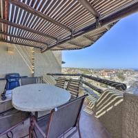 Resort-Style Cabo Getaway with Pools & Ocean Views，位于卡波圣卢卡斯的酒店