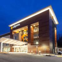 La Quinta Inn & Suites by Wyndham Middletown，位于米德尔敦Orange County - MGJ附近的酒店