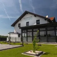 SeePension Ostertach - Am Leitgeringer See,位于蒂特莫宁的酒店