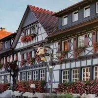 Hotel Restaurant Der Engel, Sasbachwalden，位于萨巴赫瓦登的酒店