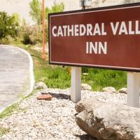 Cathedral Valley Inn，位于Caineville的酒店