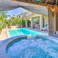Luxury San Diego Home with Pool, Spa and Views!，位于圣地亚哥布朗菲尔德市机场 - SDM附近的酒店