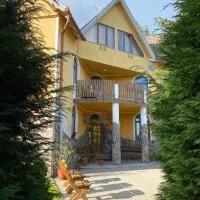 Gyopár Panzio，位于Izvoare的酒店